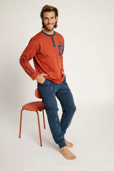 13011044-1-pijama-largo-hombre-detalles-contrastados